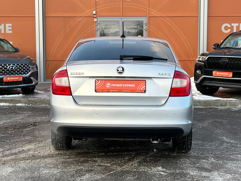 skoda-rapid-2017-873-5
