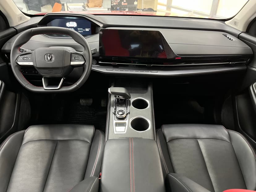 changan-uni-s-2024-1000-10