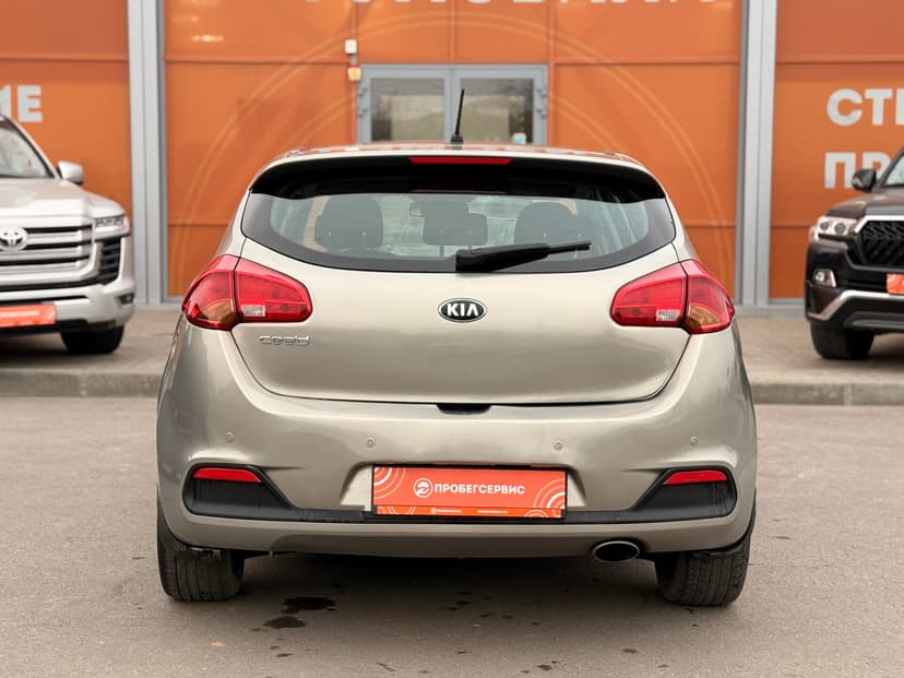 kia-ceed-2015-760-5