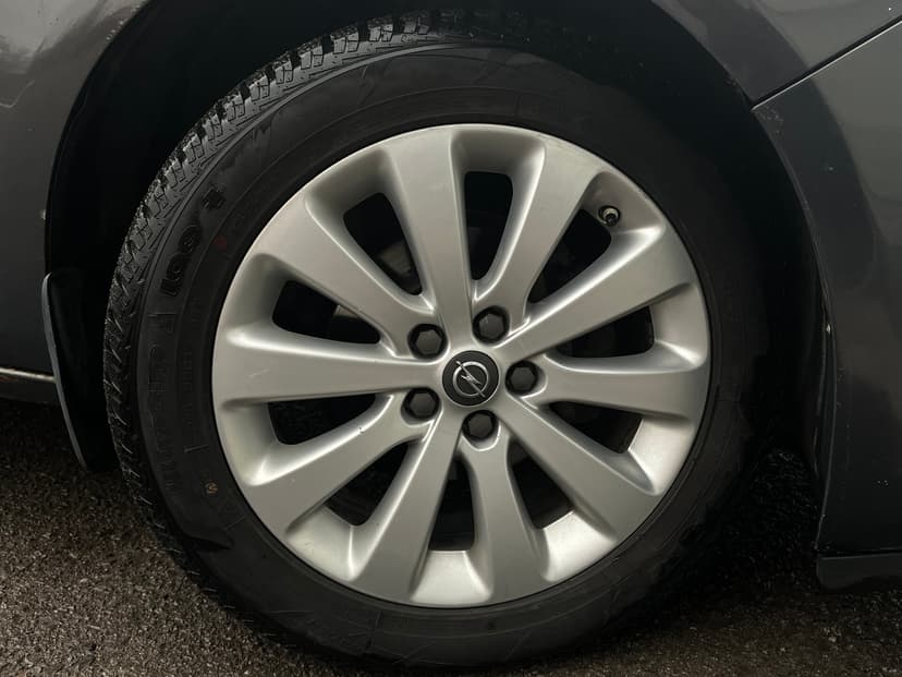 opel-astra-2013-831-9