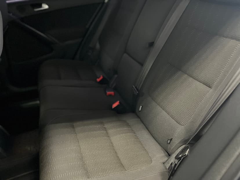 volkswagen-tiguan-2012-1065-24