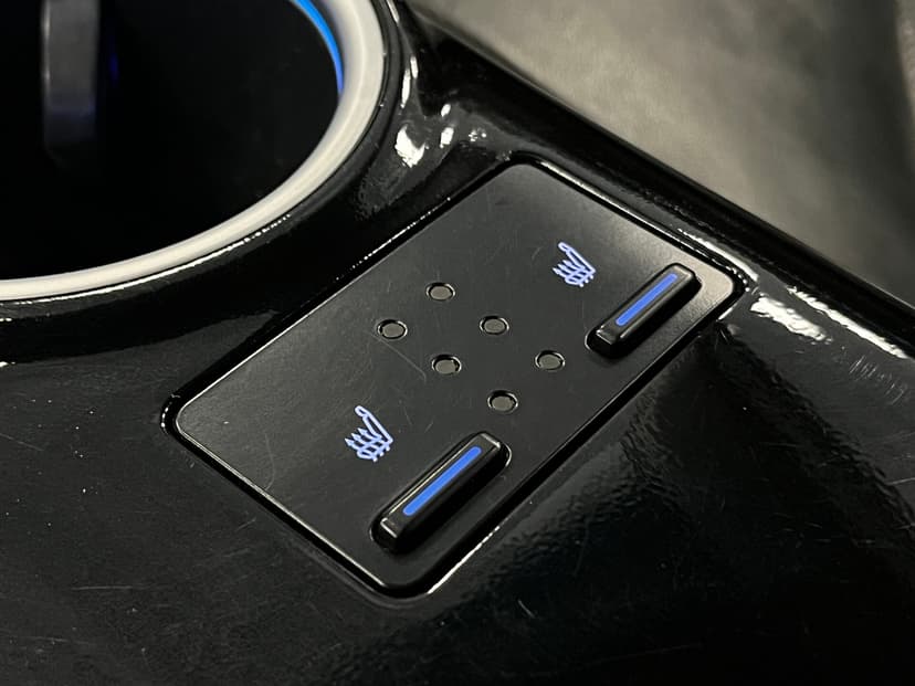 toyota-camry-2018-930-18