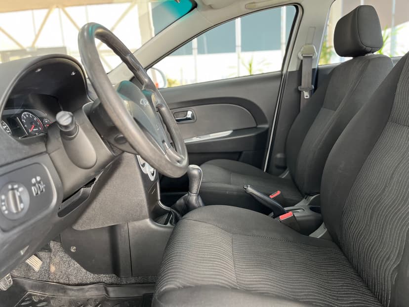 chery-very-2012-1275-16