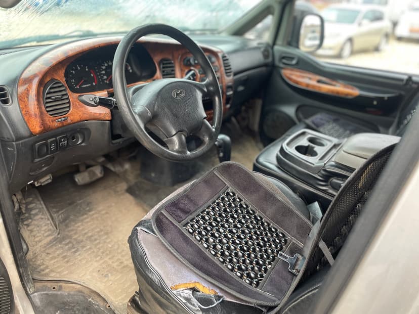 hyundai-starex-2002-840-1
