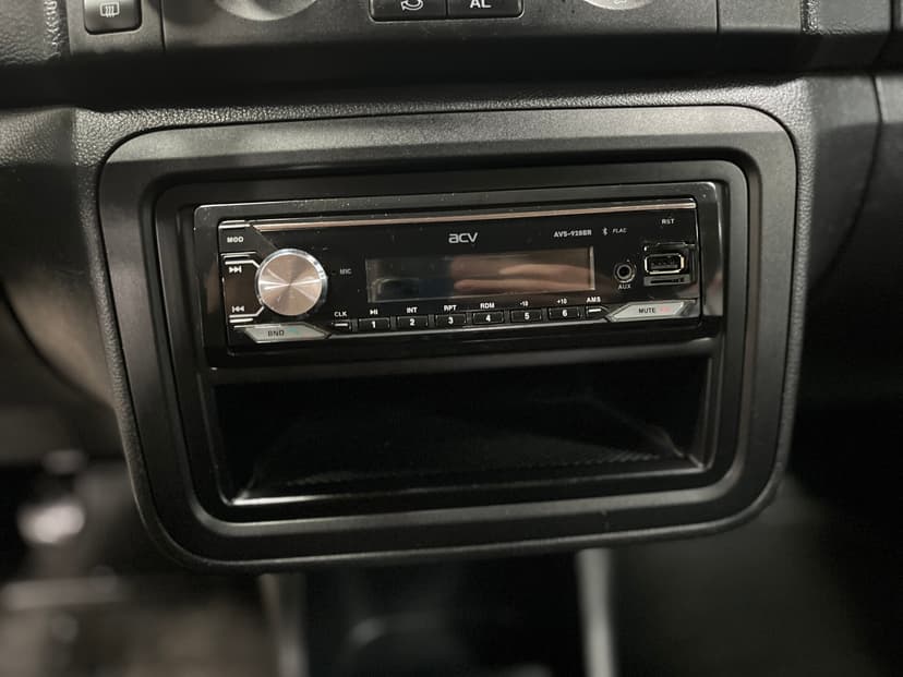 skoda-fabia-2013-700-11