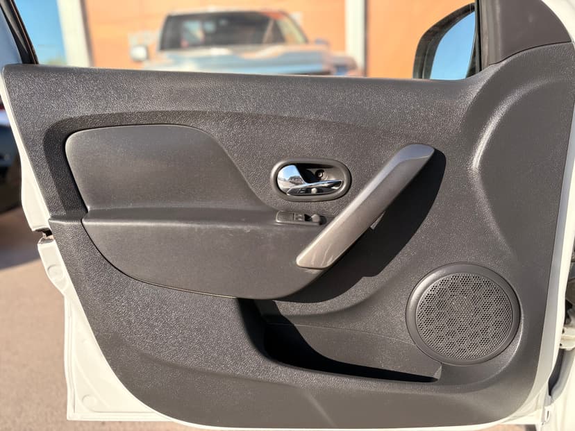 renault-sandero-2016-357-23