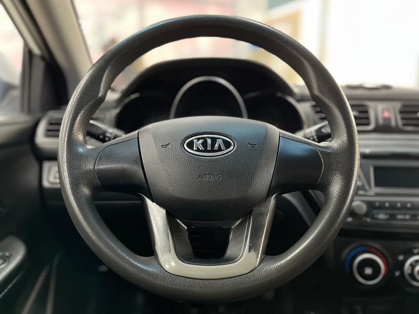 kia-rio-2012-908-11