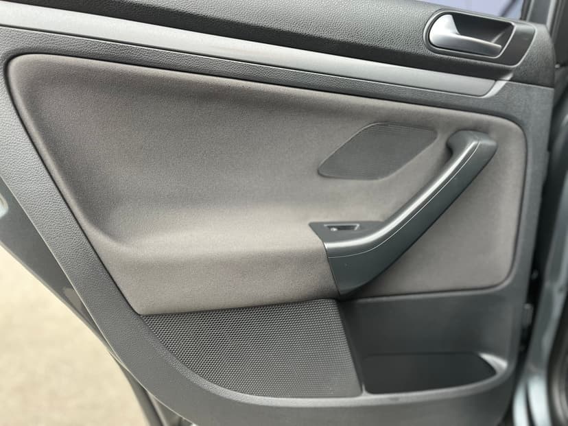 volkswagen-jetta-2008-758-24