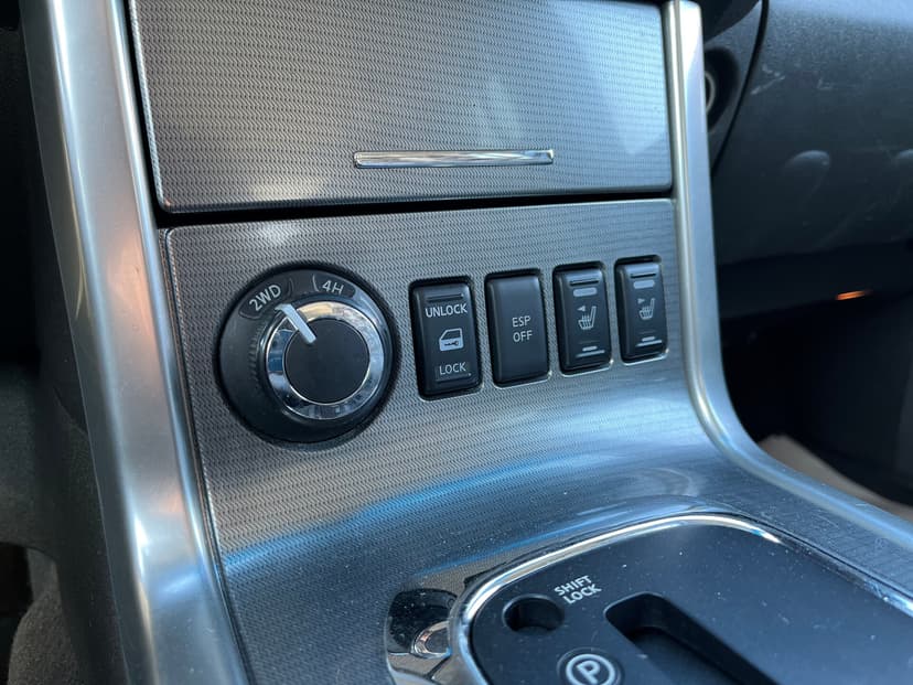 nissan-navara-2010-1193-15