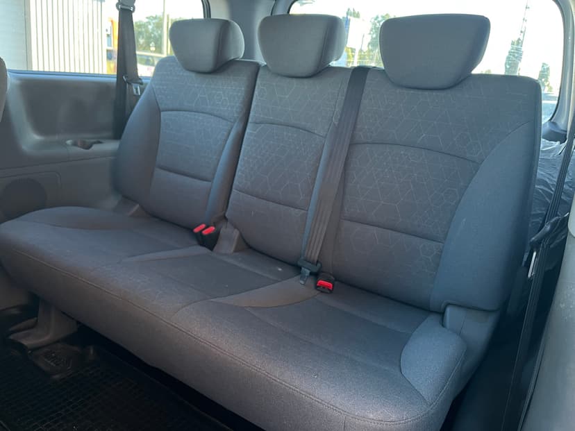 hyundai-h-1-2018-66-23