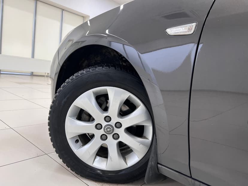 opel-astra-2013-811-10