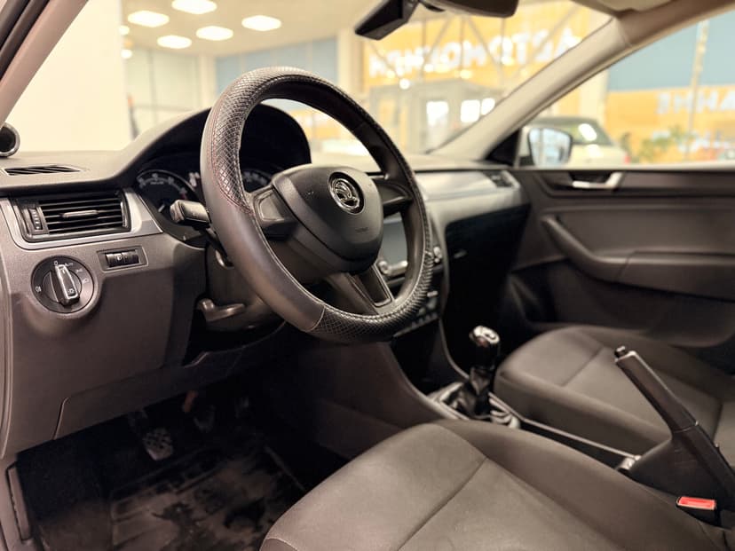 skoda-rapid-2019-699-19