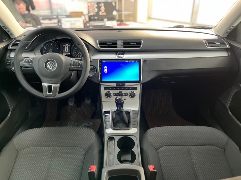 volkswagen-passat-2012-942-9