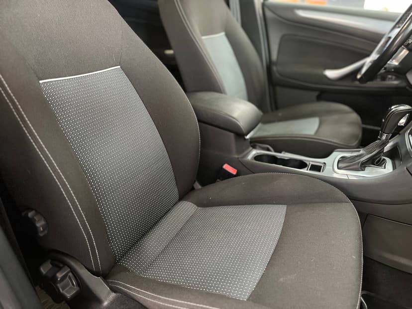 ford-mondeo-2012-1021-20