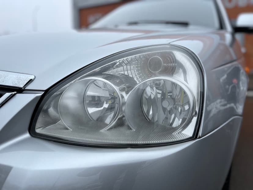 ваз (lada)-priora-2012-1030-8