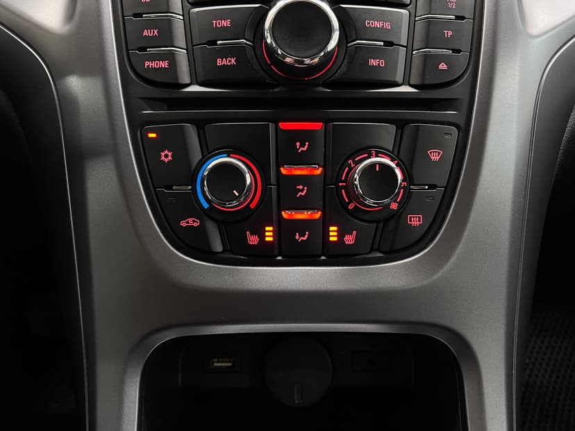 opel-astra-2013-811-14