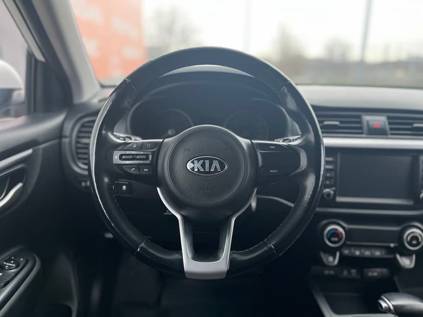 kia-rio-2018-833-13