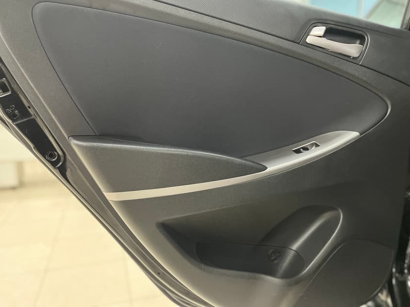 hyundai-solaris-2014-1019-26