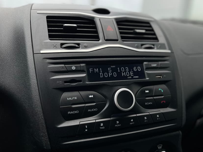 ваз (lada)-granta-2023-827-13