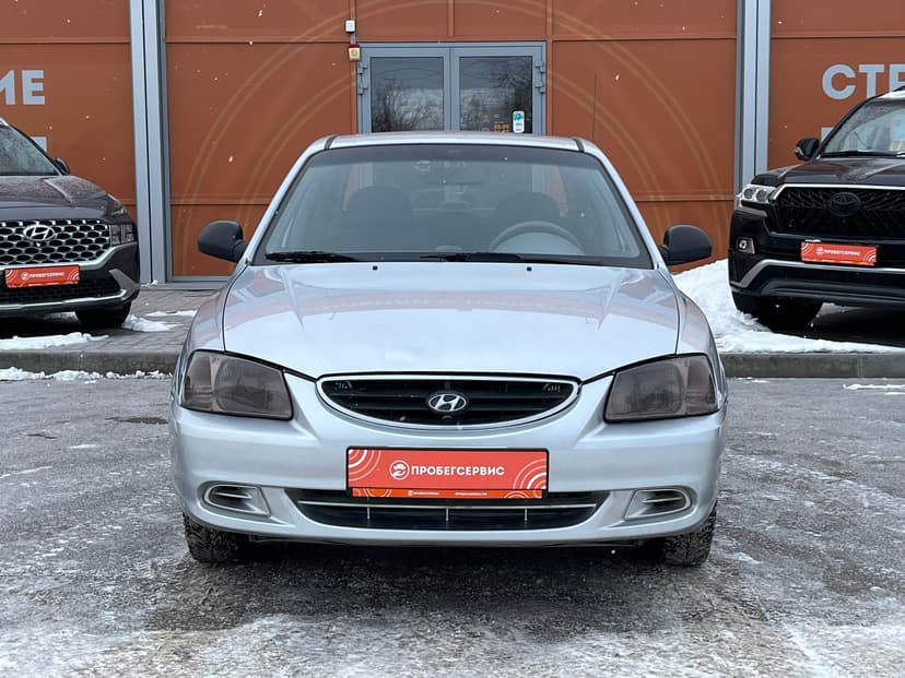 hyundai-accent-2004-1051-1