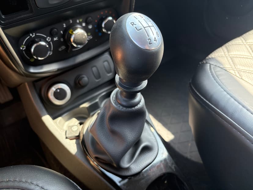 renault-duster-2012-172-15