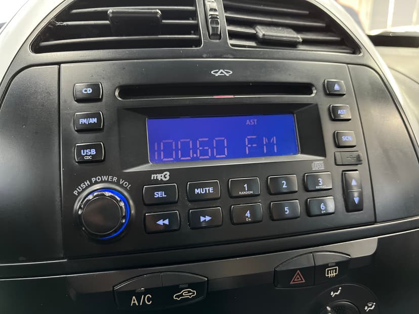 chery-tiggo (t11)-2013-1272-12