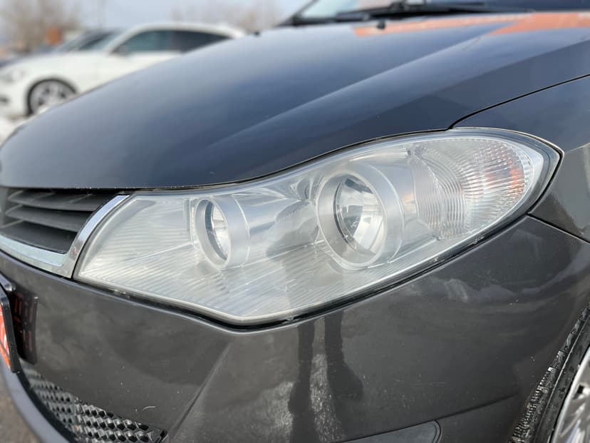 chery-very-2011-1054-8