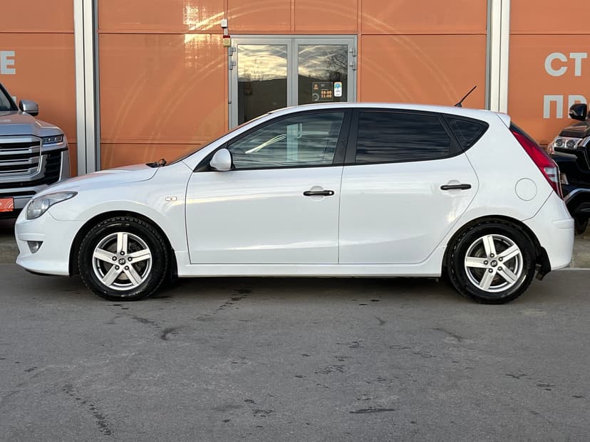 hyundai-i30-2010-859-7
