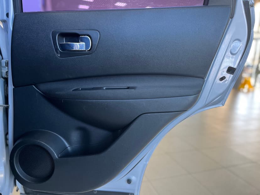 nissan-qashqai-2009-1279-23