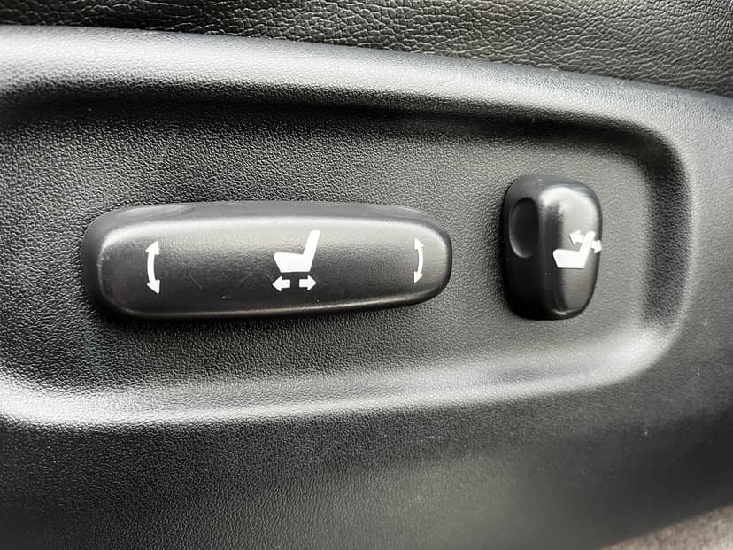 toyota-land cruiser-2011-771-19