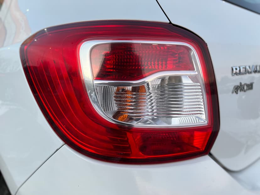 renault-sandero-2016-943-9