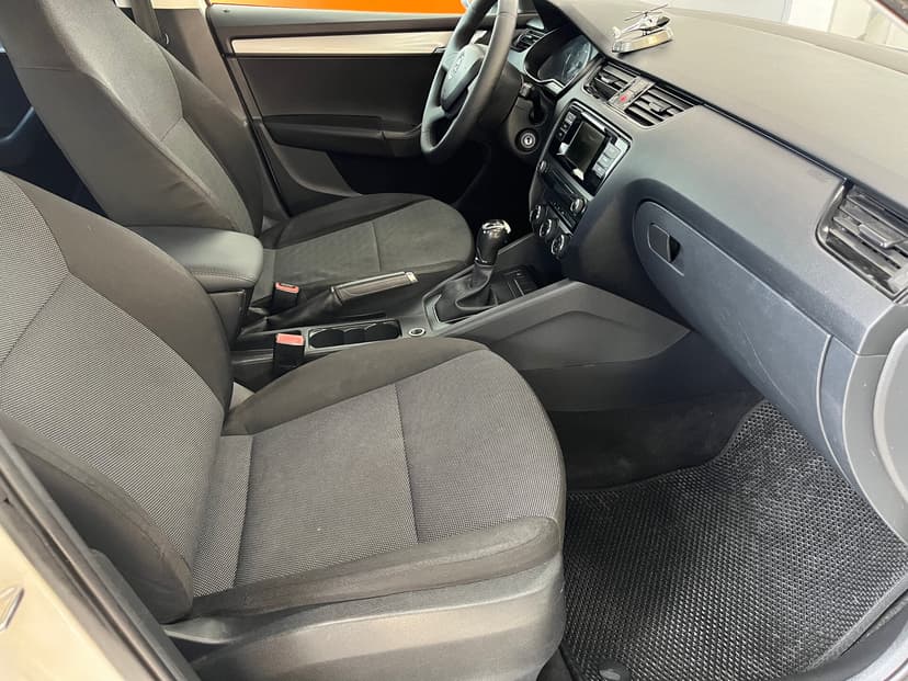 skoda-octavia-2015-375-21