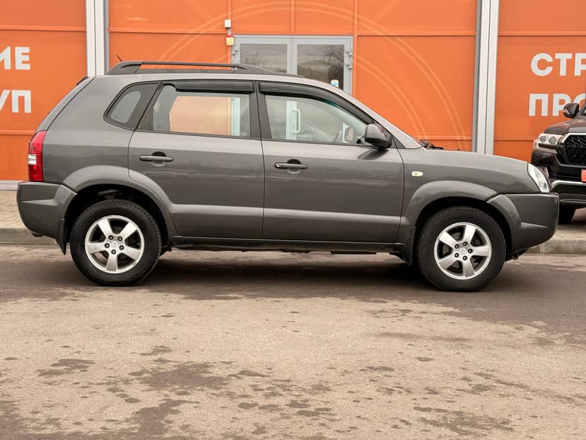 hyundai-tucson-2007-880-3