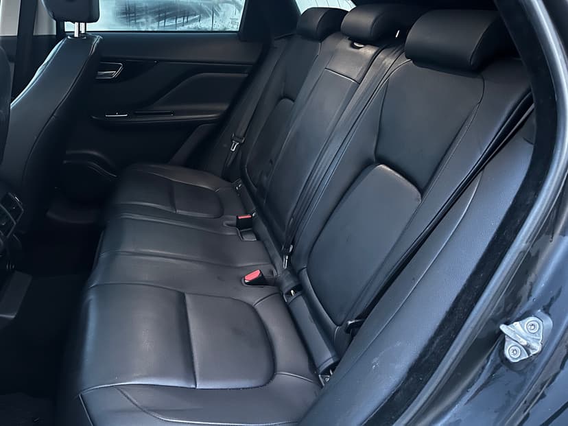 jaguar-f-pace-2016-31-24