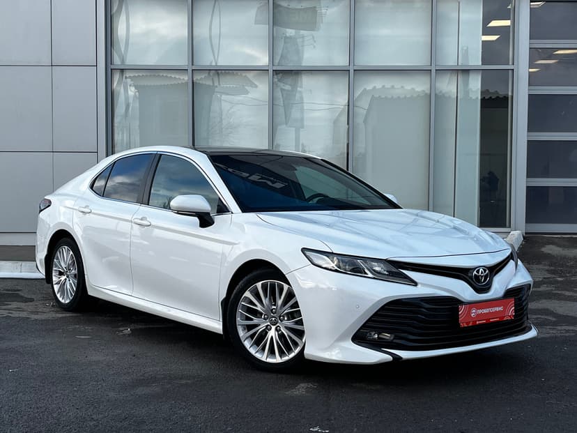 toyota-camry-2018-930-2