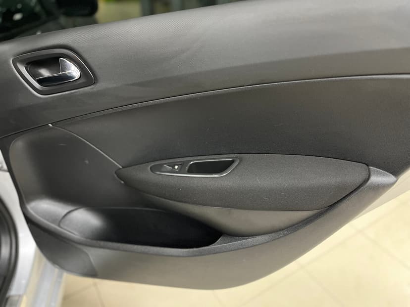 peugeot-408-2012-628-19