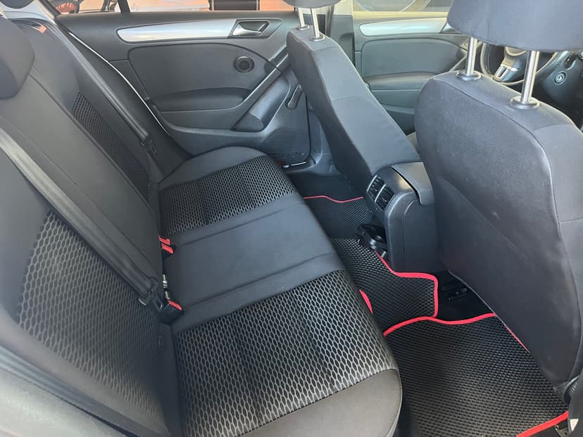 volkswagen-golf-2010-442-15