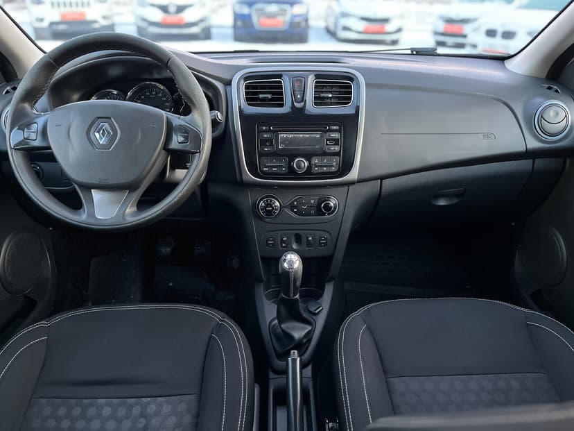 renault-sandero-2016-943-10