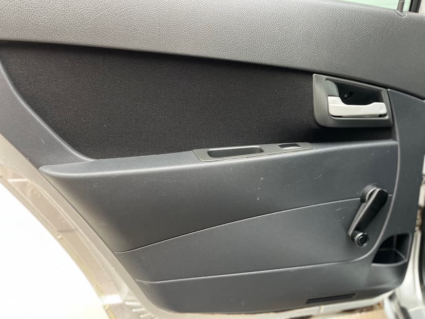 ваз (lada)-priora-2012-1030-24