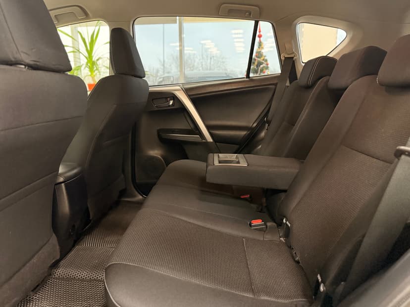 toyota-rav4-2015-839-23