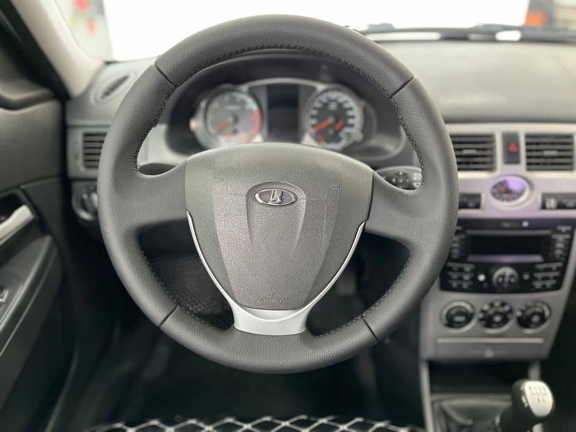 ваз (lada)-priora-2012-1209-11