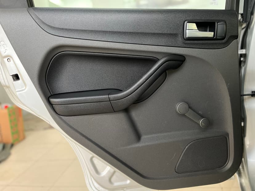 ford-focus-2006-1055-22