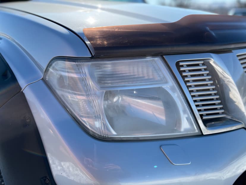 nissan-navara-2010-1193-11