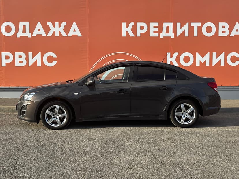 chevrolet-cruze-2013-490-8