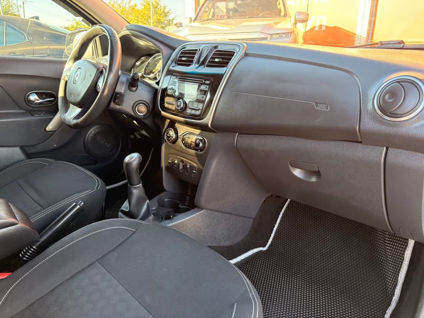 renault-sandero-2016-357-21