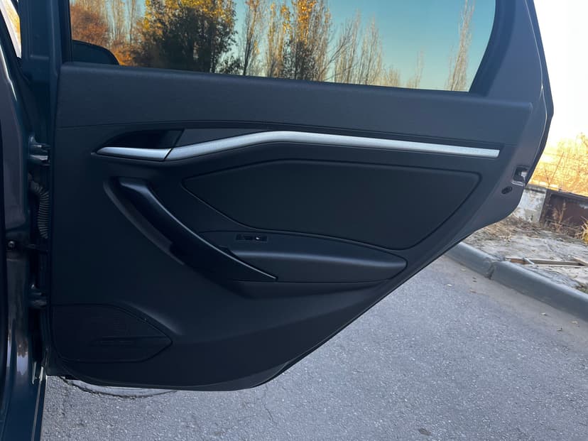 ваз (lada)-vesta-2020-641-25