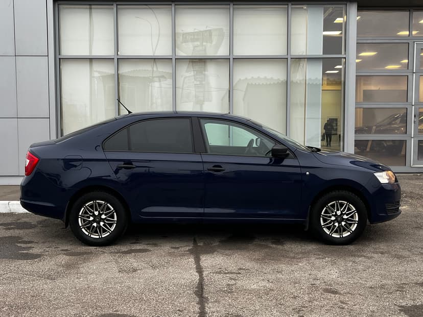 skoda-rapid-2015-824-3