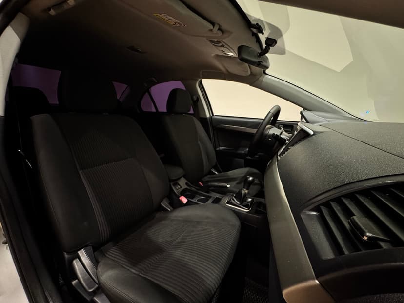 mitsubishi-lancer-2013-974-23