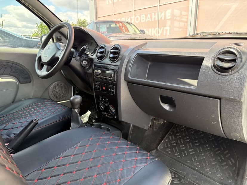 renault-logan-2006-142-10