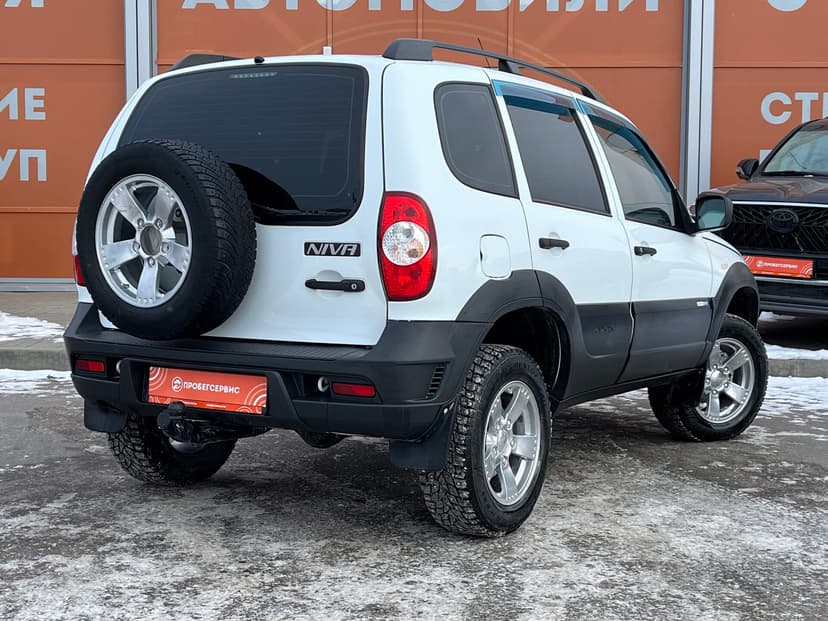 chevrolet-niva-2015-992-4